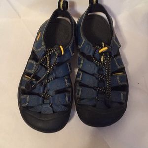 Keen Navy sandals with yellow stitching size 1